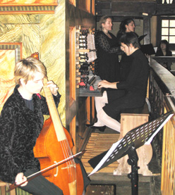  Cinq musiciennes unies par le talent et l'amiti&eacute;