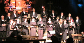 L'ensemble Vocanti et son chef, Philippe Mendes, dans un r&eacute;pertoire original